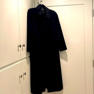 Jones New York Long Winter coat in black size 4